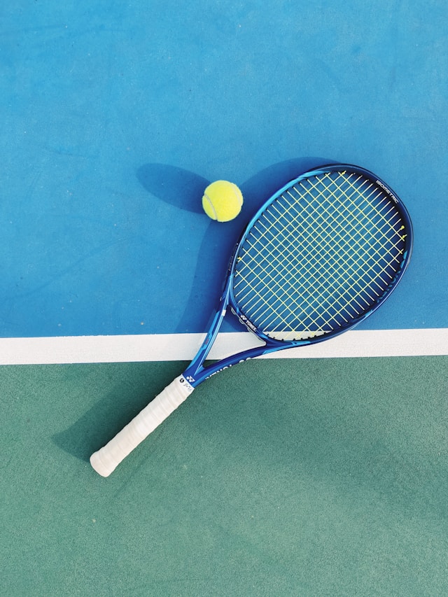 2025년 출시 테니스 라켓 리뷰: 브랜드별 실력별 가이드